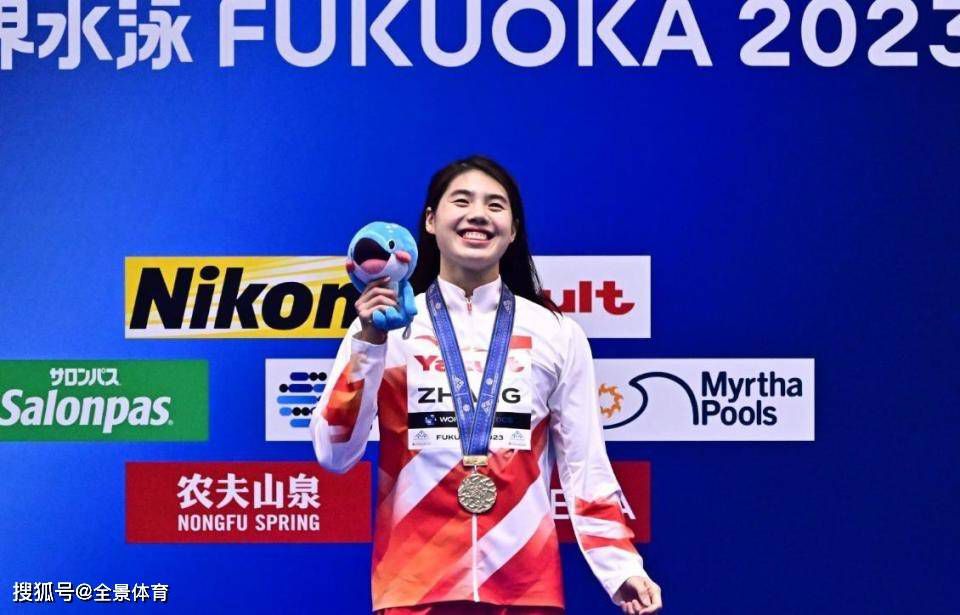 格纳布里将缺席一段时间比赛凌晨拜仁1-5不敌法兰克福的比赛，格纳布里第68分钟替补登场，随后在第70分钟因伤离场。